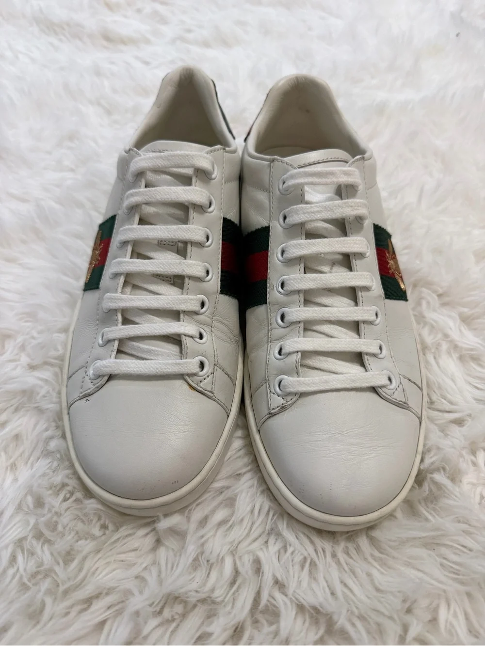 Gucci White Leather Sneakers with Red & Green Stripe and Gold Bee Size 37 US 7